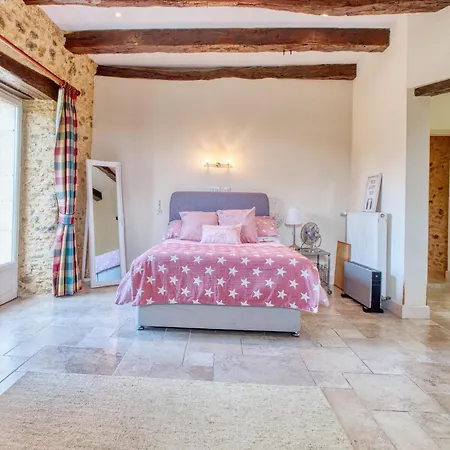 Charmante Maison Avec Piscine 度假居 *