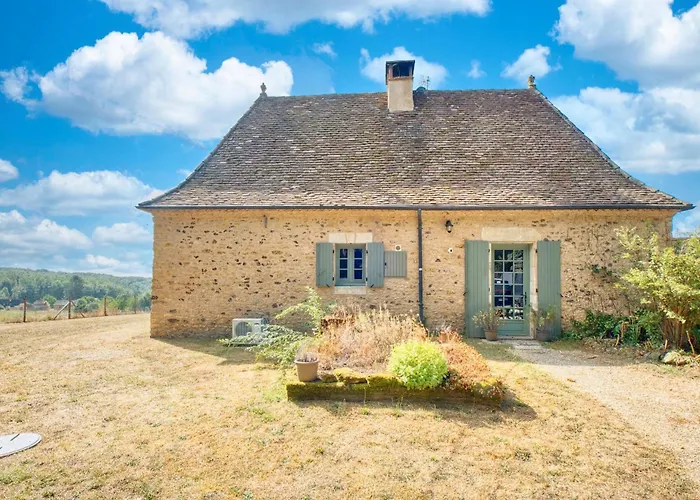 Charmante Maison Avec Piscine Hébergement de vacances Journiac